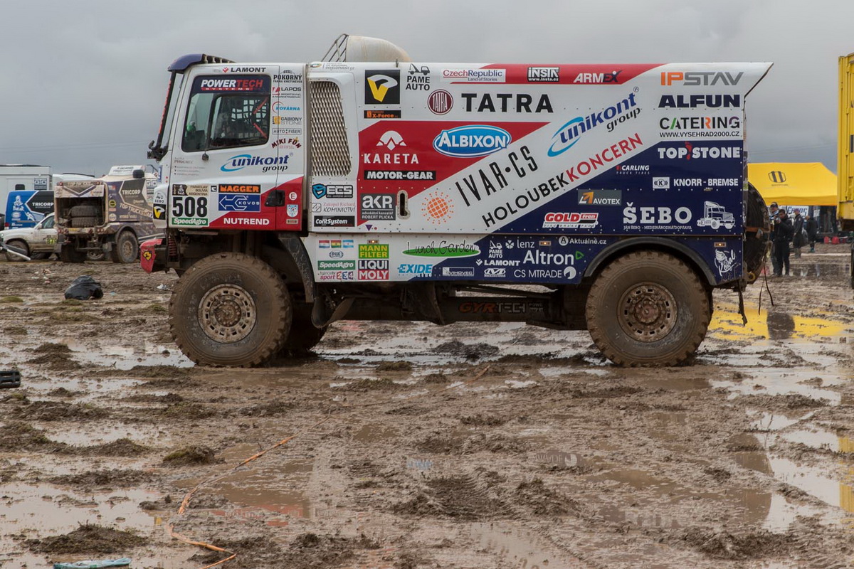 Tatra Buggyra čeká na náhradní díly